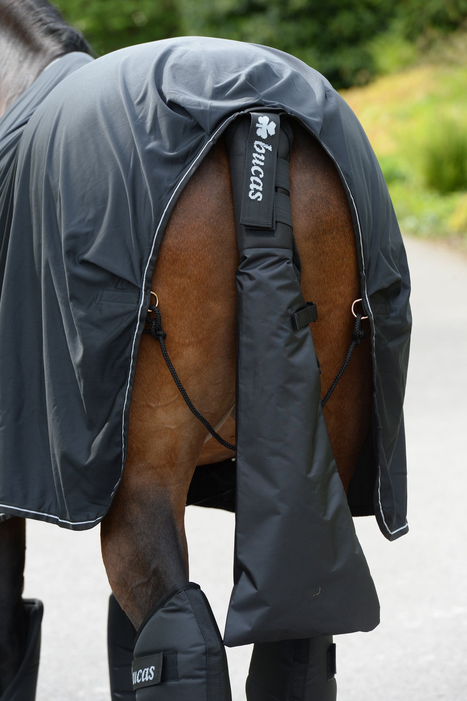 Bucas Tail Protector & Bag Leg Protection & Hoof Protection for Horses