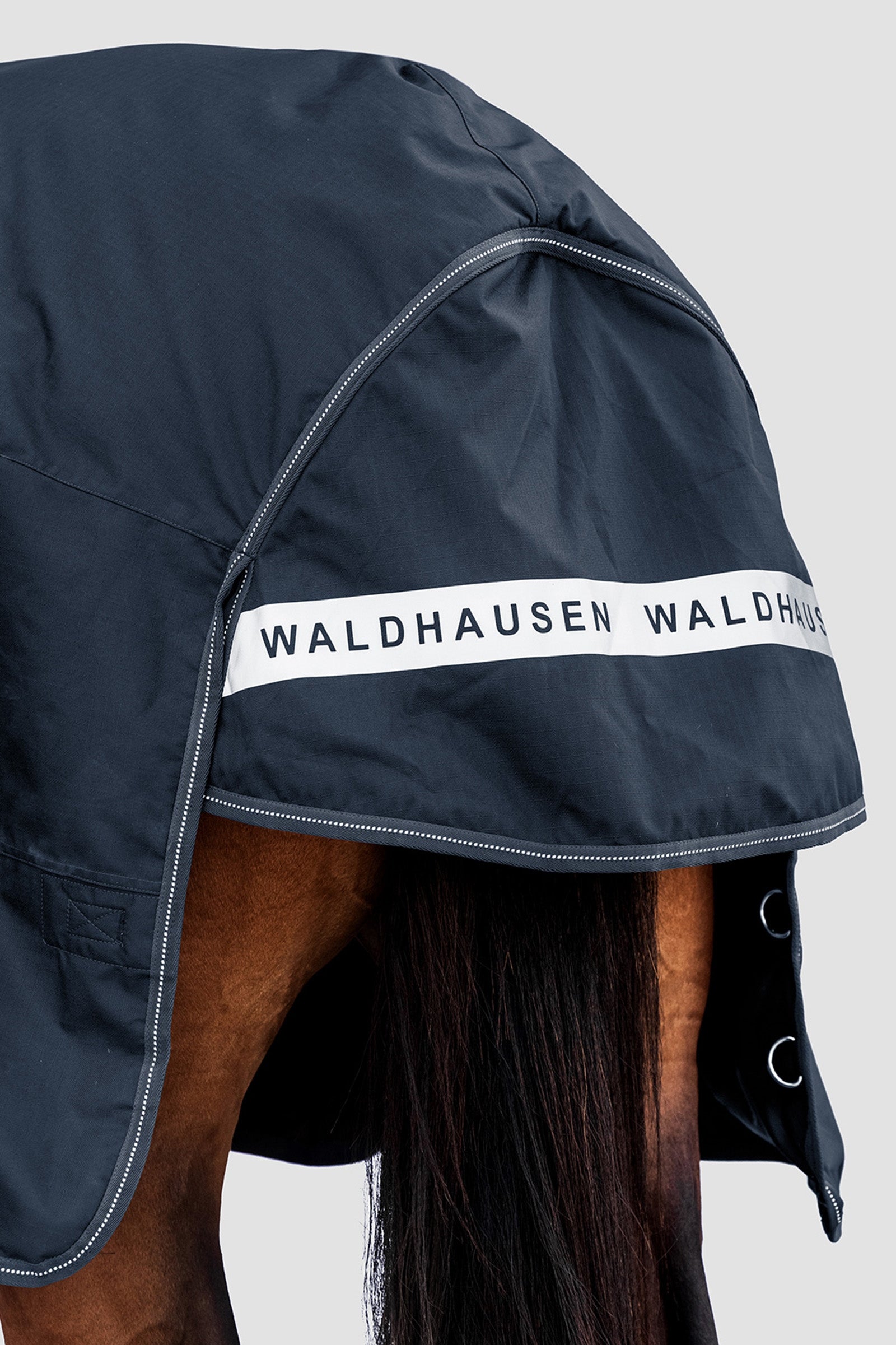 Waldhausen Arctic Outdoor Rug With High Neck, 100 g Horse Rugs