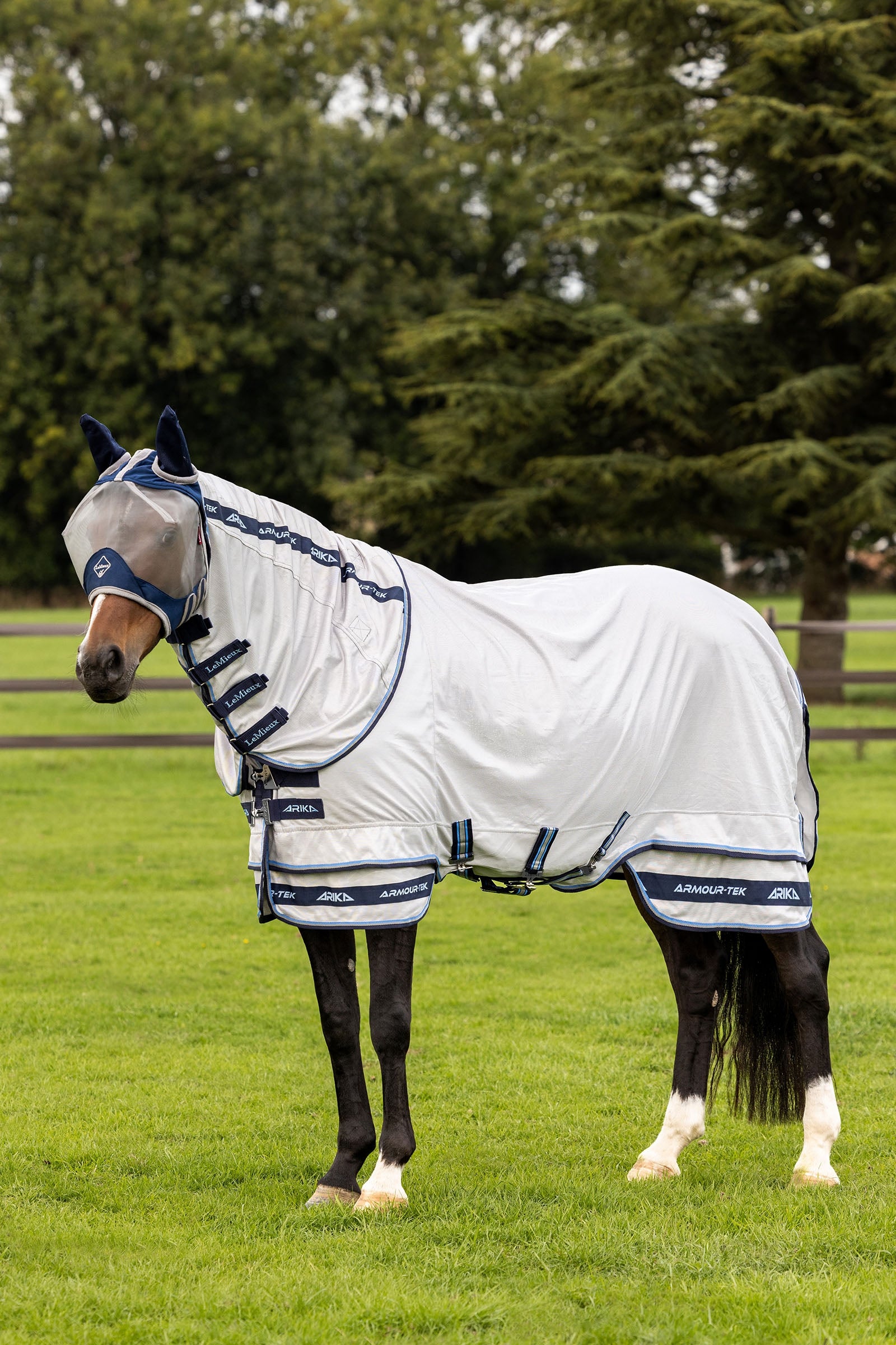 LeMieux Arika Armour-Tek Fliegendecke mit abnehmbarem Halsteil Pferdedecken
