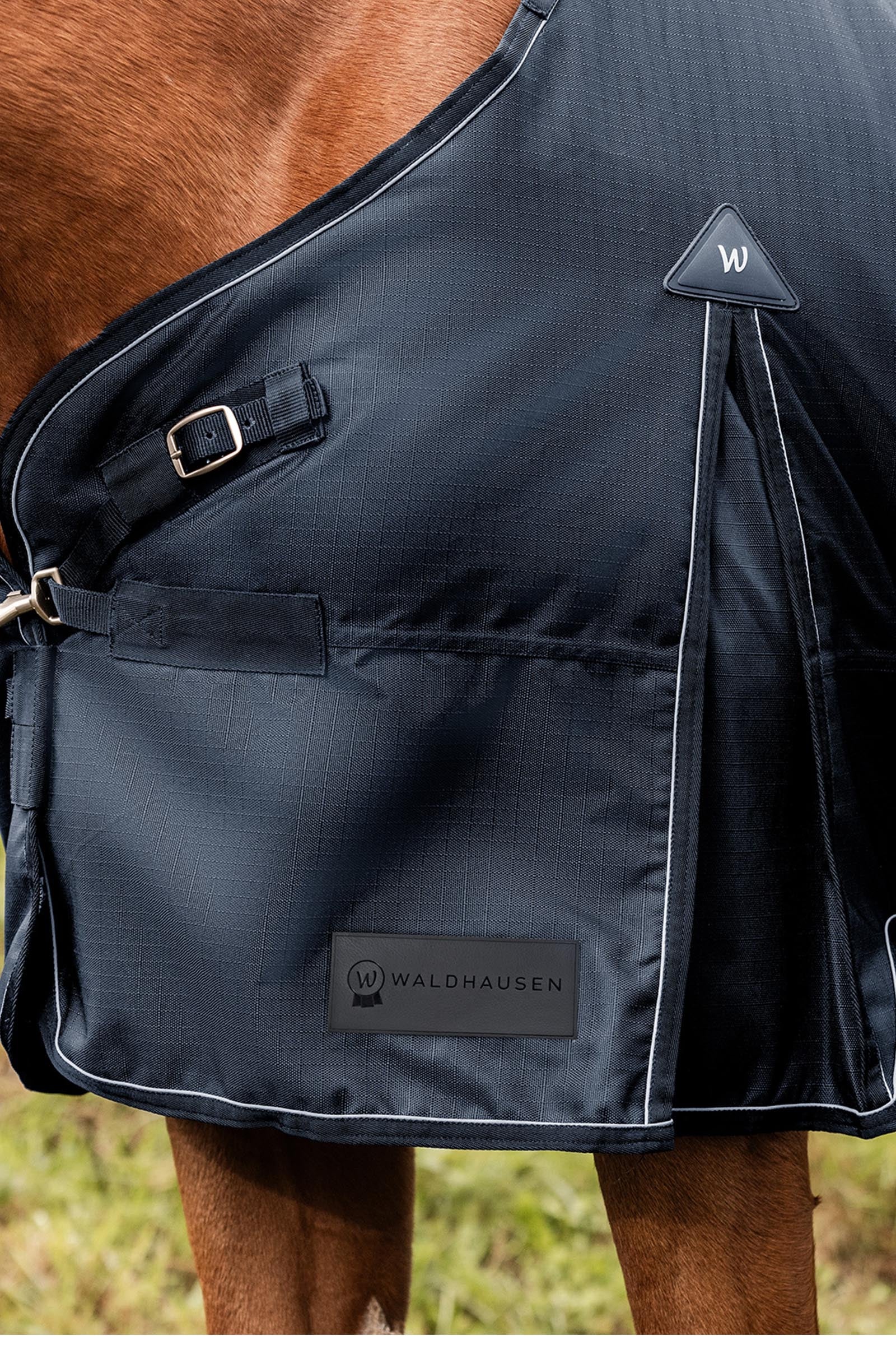 Waldhausen Scandic Turnout Rug With High Neck, 200g Horse Rugs
