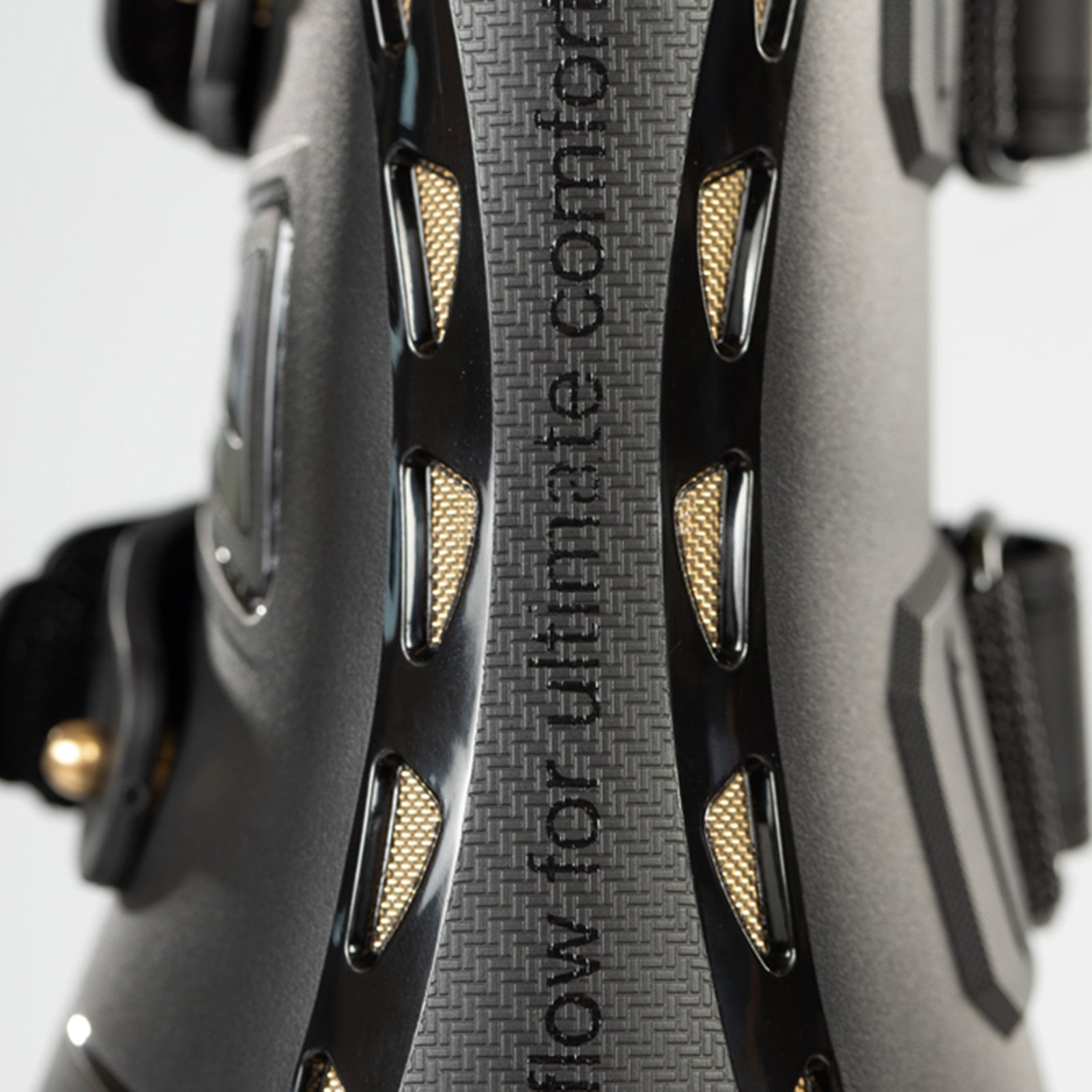 undefined Back on Track AirFlow Tendon Boots Leg Protection & Hoof Protection for Horses