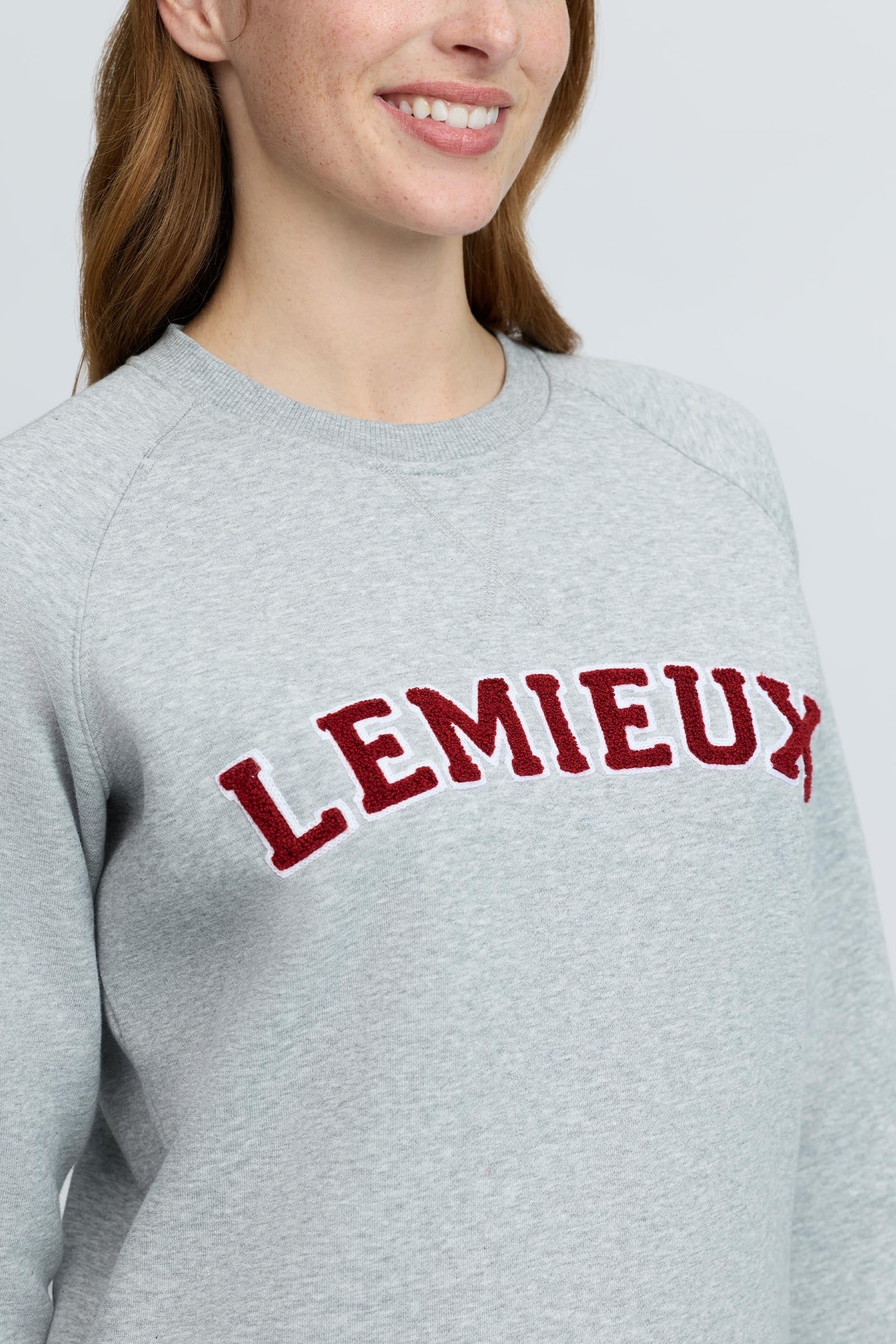 LeMieux Vida Varsity Crew Women´s Neck Sweatshirt Women’s Riding Clothing