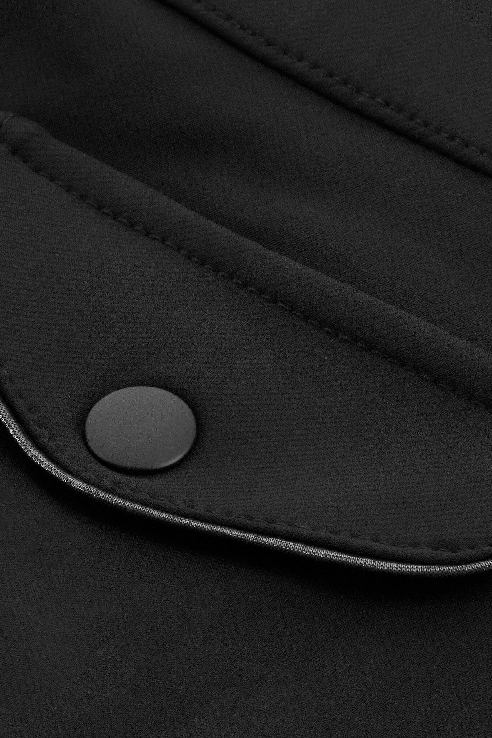 Pack shot 2
