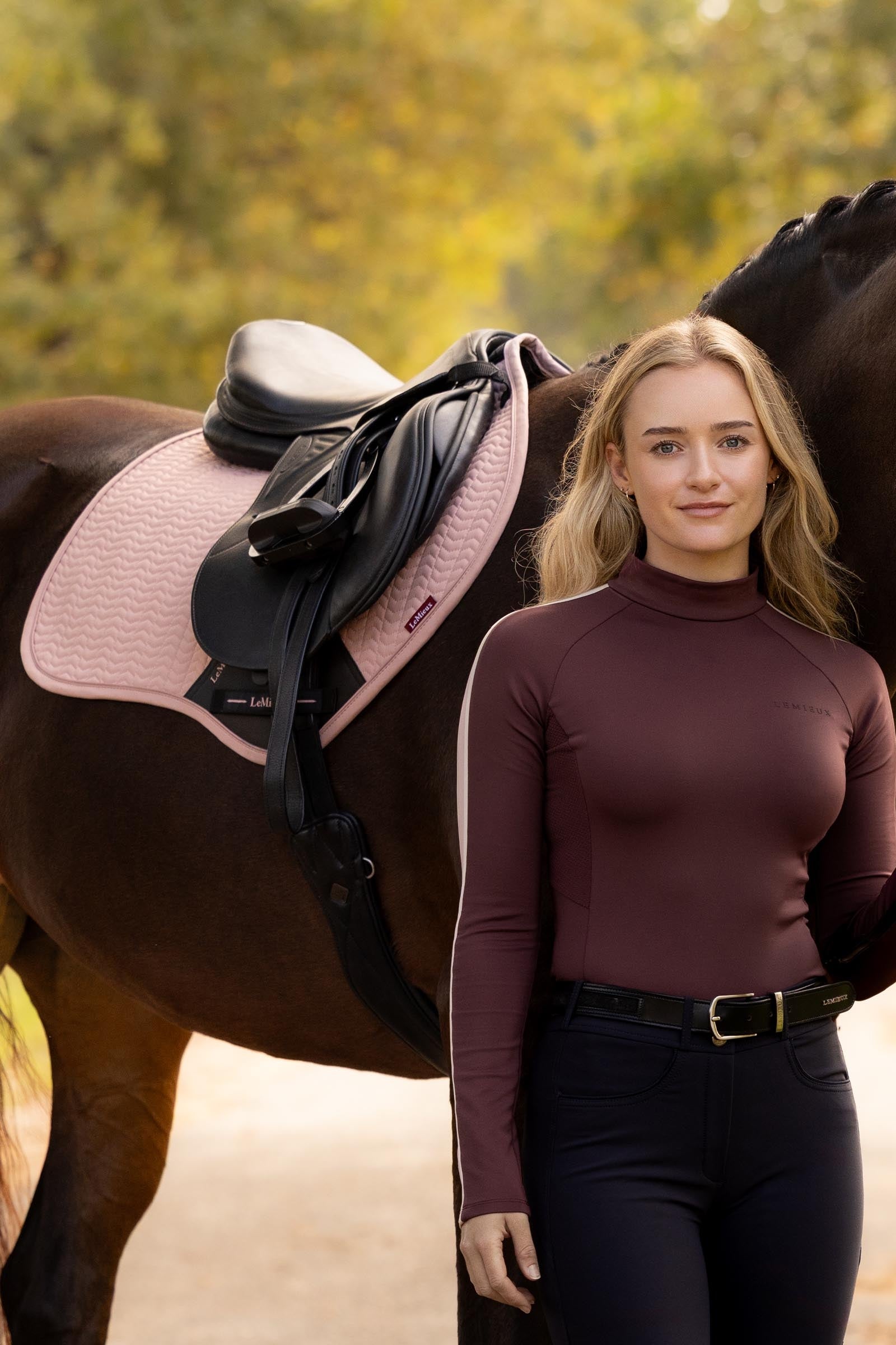 LeMieux Essence Close Contact Square Saddle Pad Saddle Pads