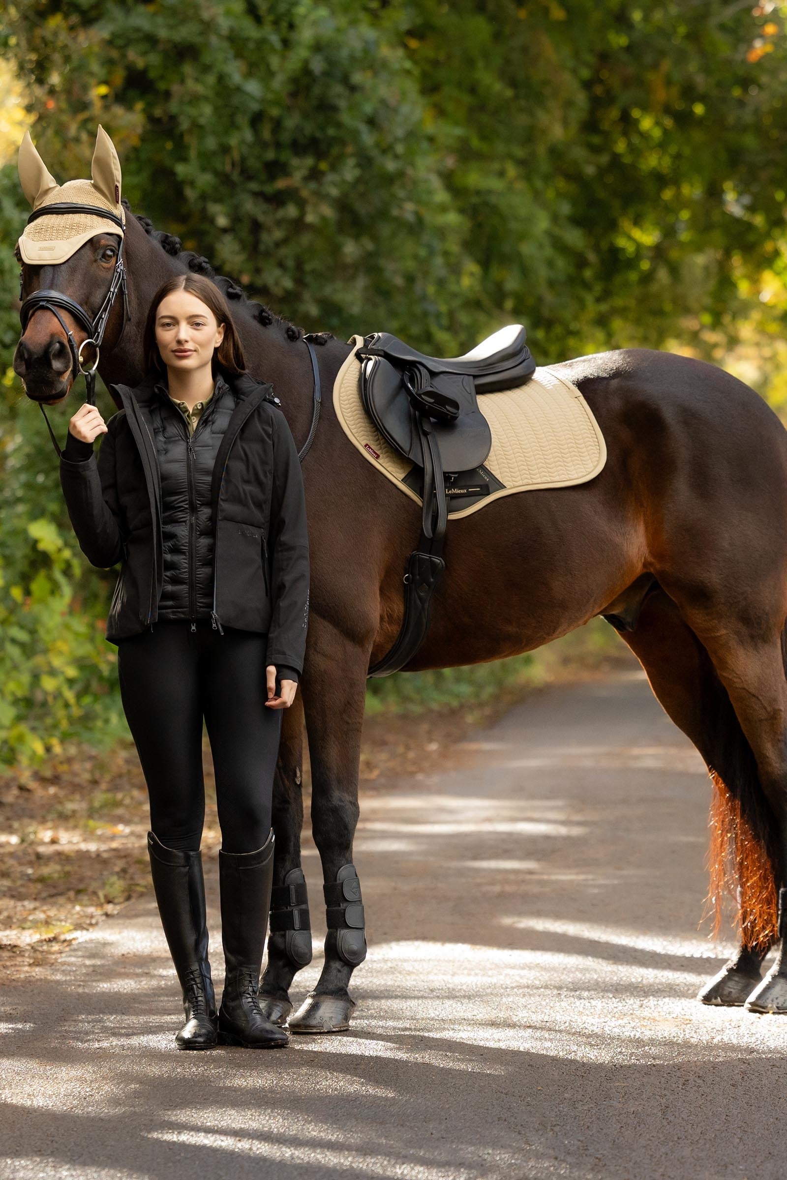 LeMieux Essence Close Contact Square Saddle Pad Saddle Pads