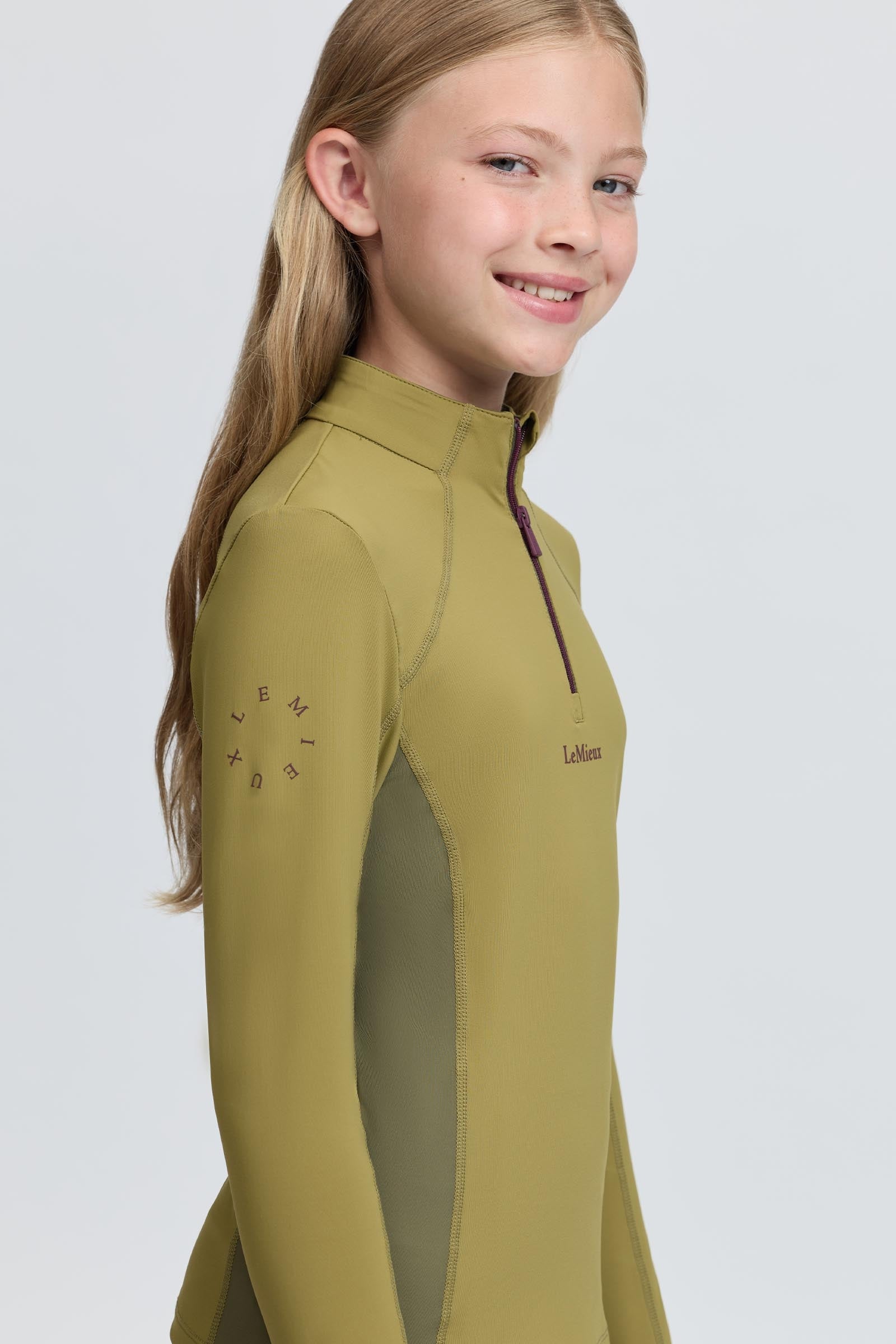 Model shot 3
