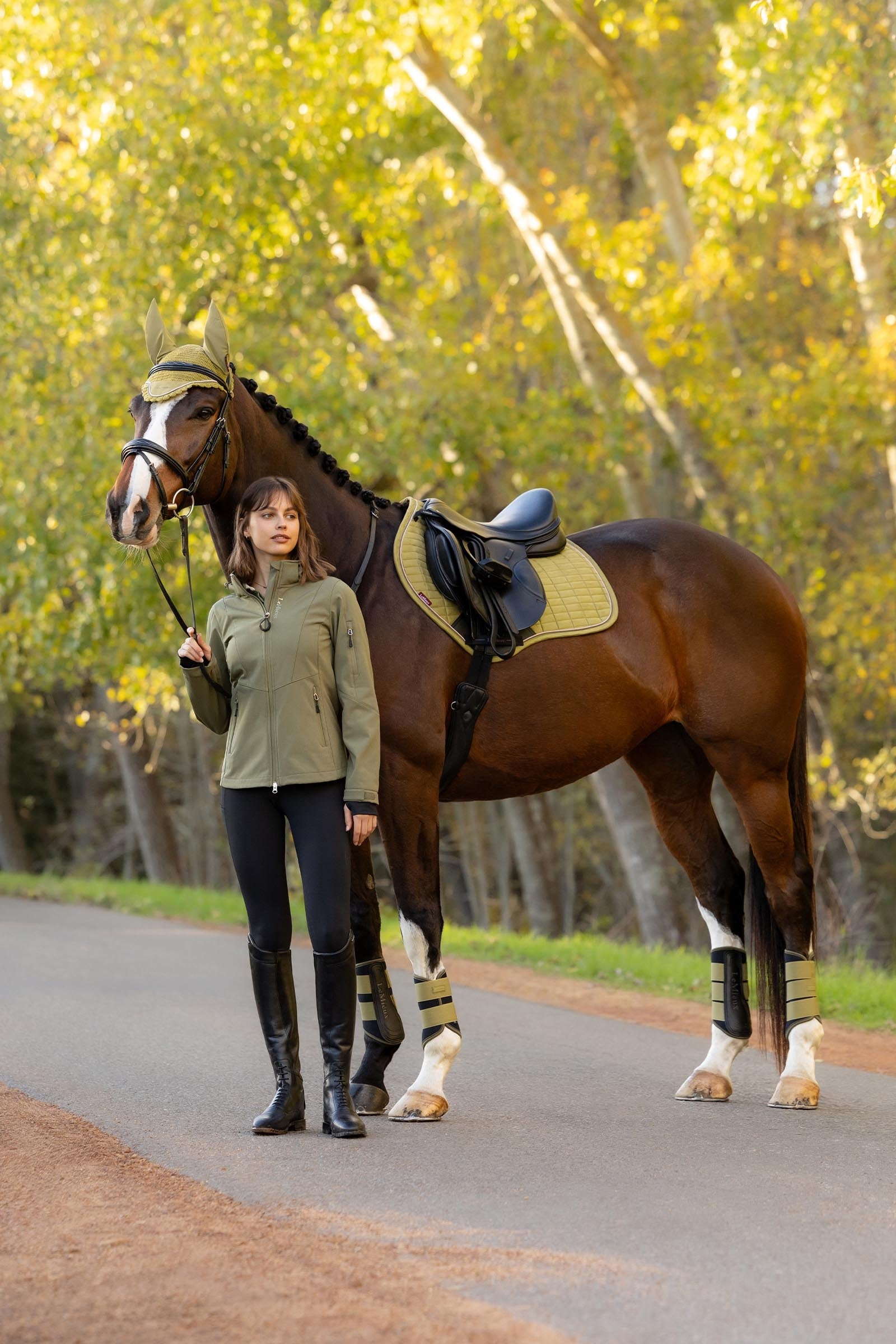 LeMieux Lemieux Suede Close Contact Square Saddle Pad Saddle Pads