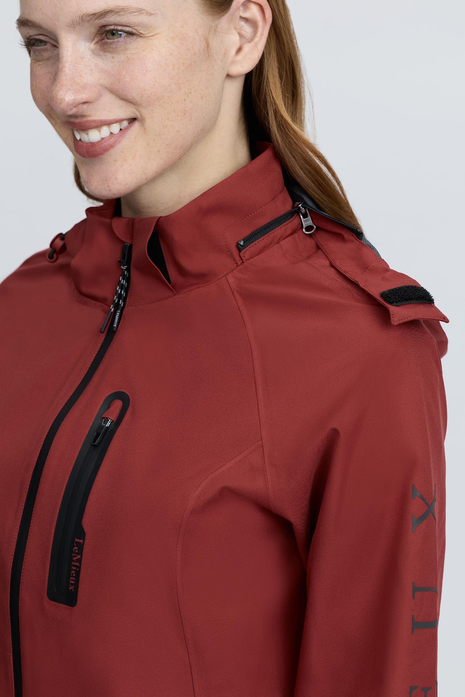 LeMieux Athena Women´s Waterproof Lightweight Jacket Women’s Riding Clothing