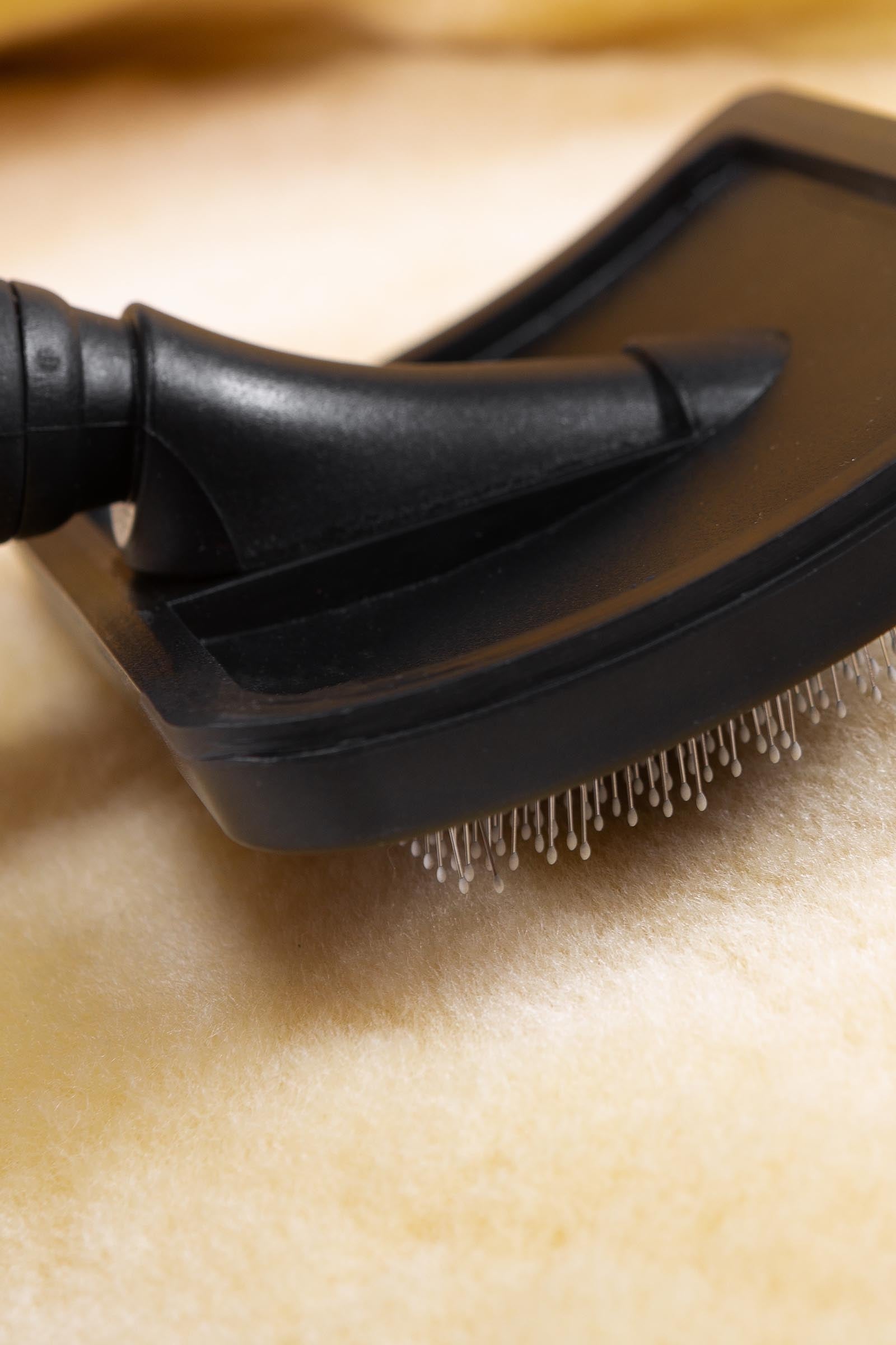 Christ Brush For Lambskin Horse Grooming Tools