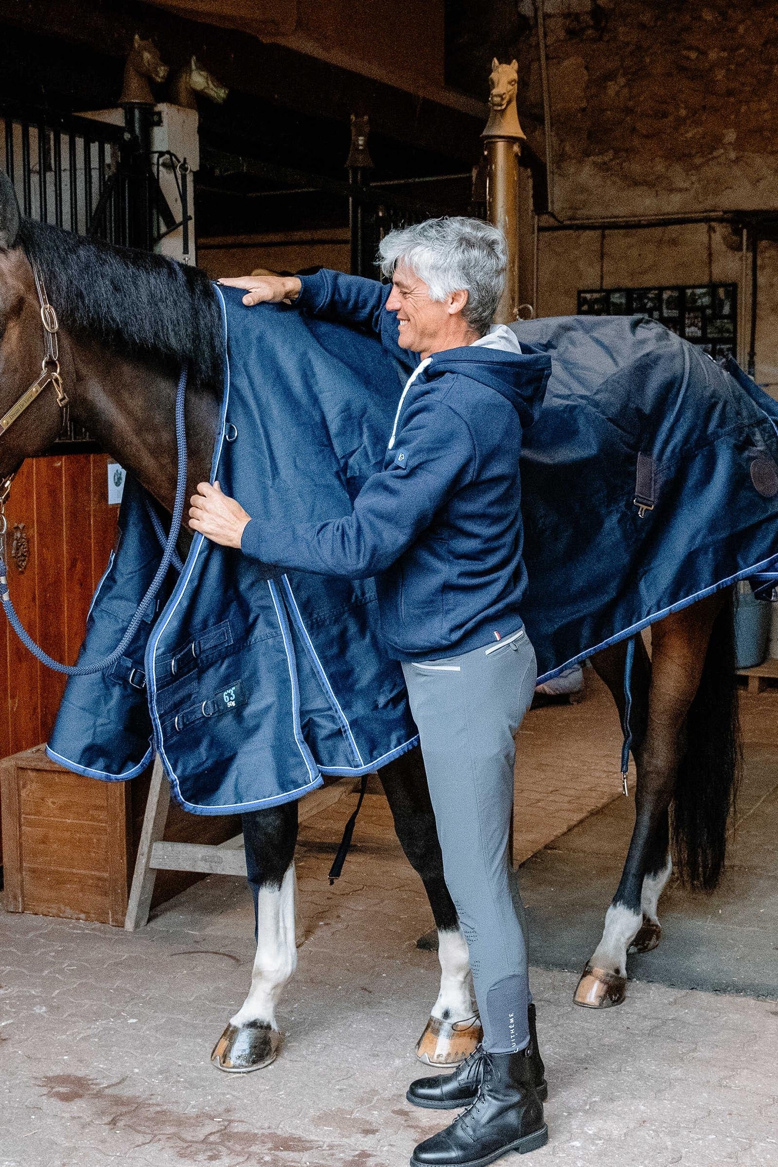 Equi Theme EQUITHÈME Classic 1200D Turnout Rug, 100 g Horse Rugs