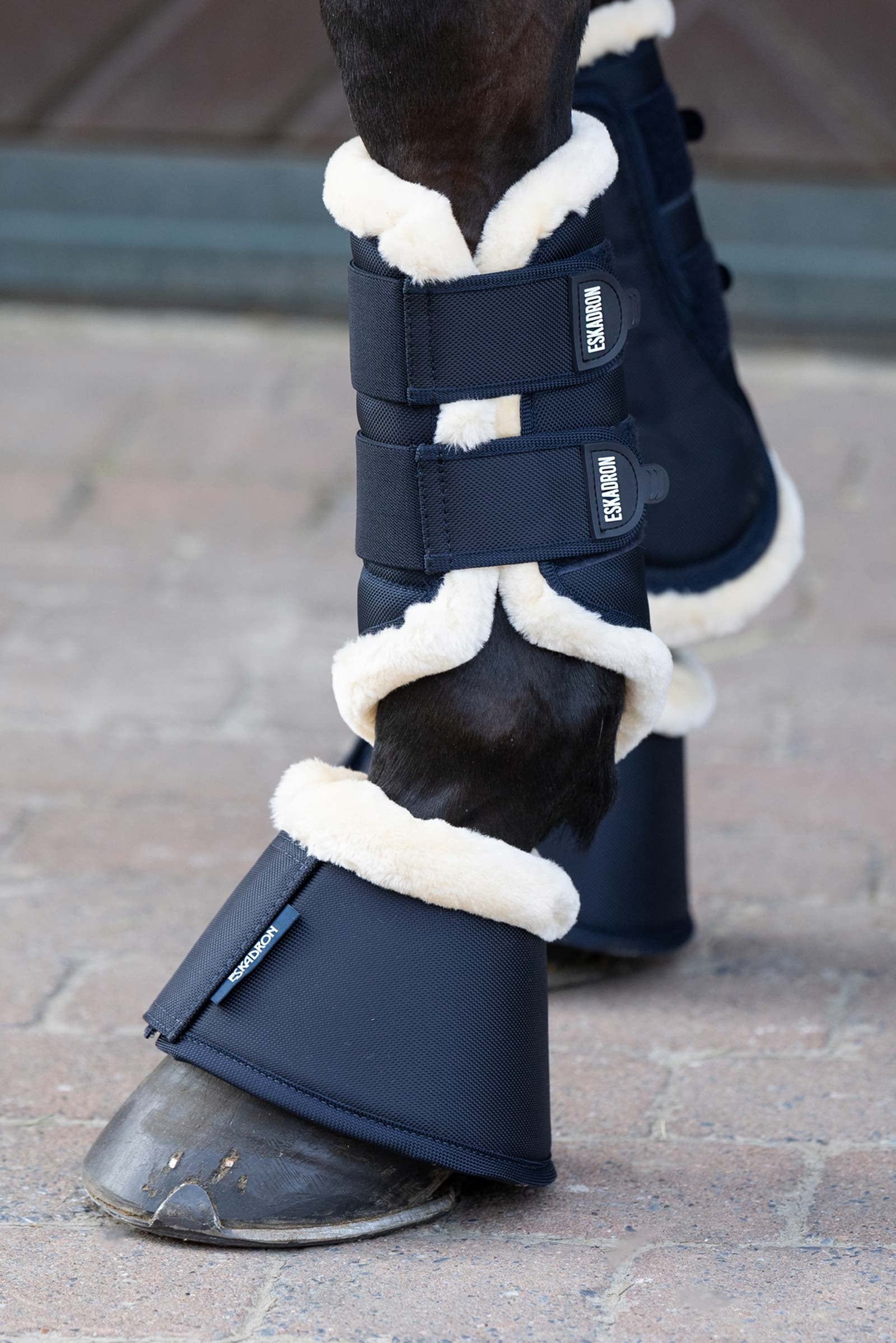 Eskadron Faux Fur Tendon Boots Leg Protection & Hoof Protection for Horses
