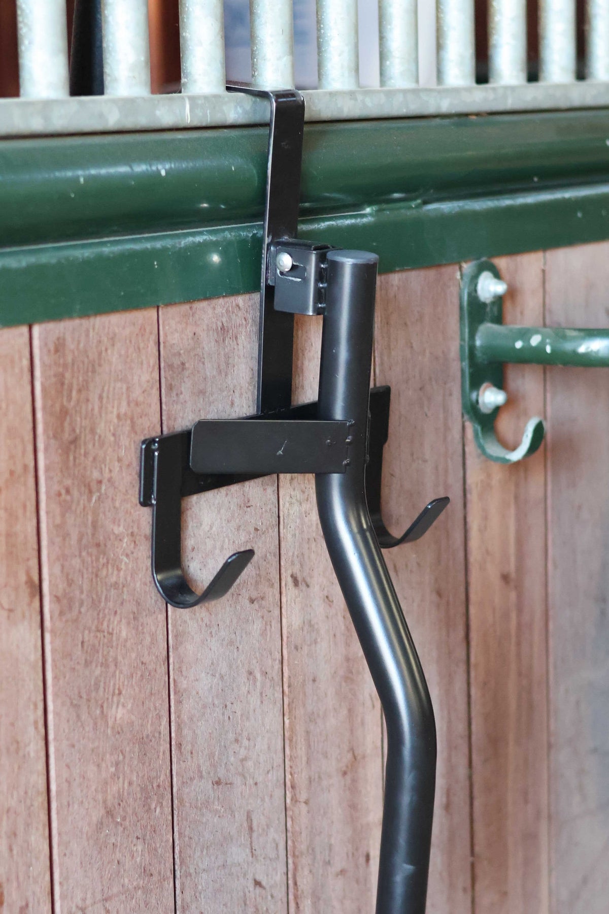 HIPPOTONIC Portable Saddle Rack Stable Equipment