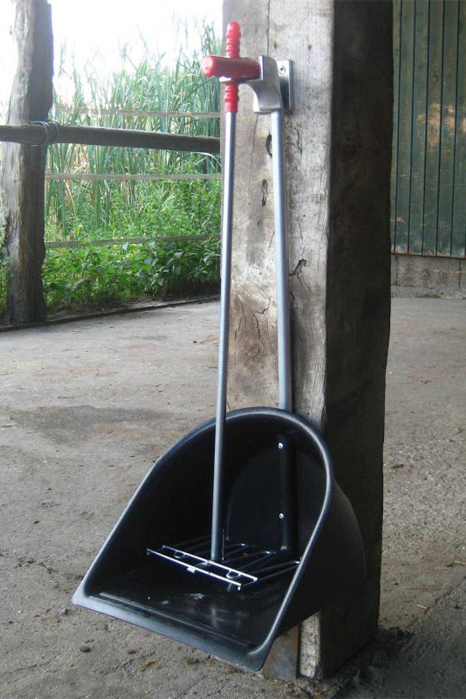 Waldhausen holder for boll collector, metal Stable Equipment