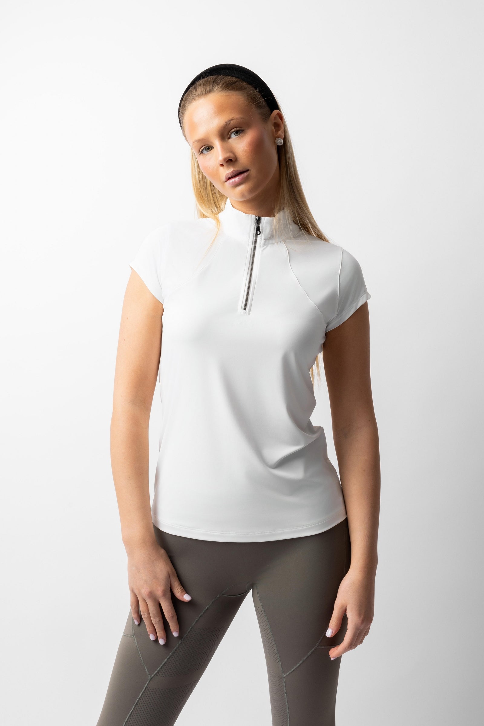 B Vertigo Joelle Damen-Trainingsshirt mit kurzen Ärmeln, UPF 40+ Damen Reitbekleidung